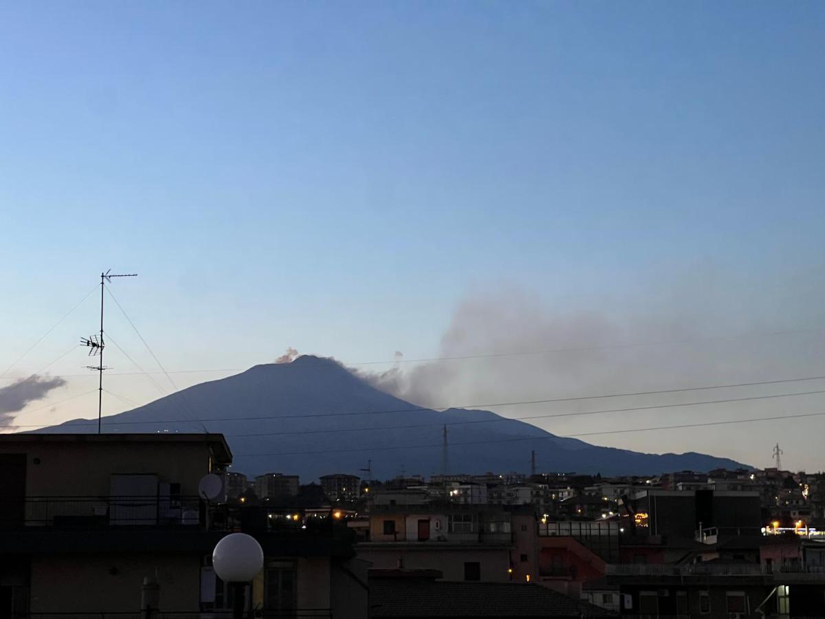 Attico Etnamare Gravina di Catania Exterior foto