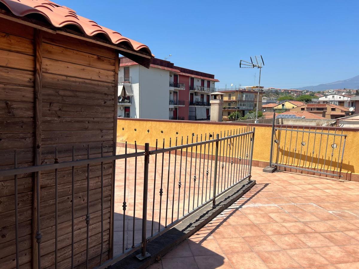 Attico Etnamare Gravina di Catania Exterior foto